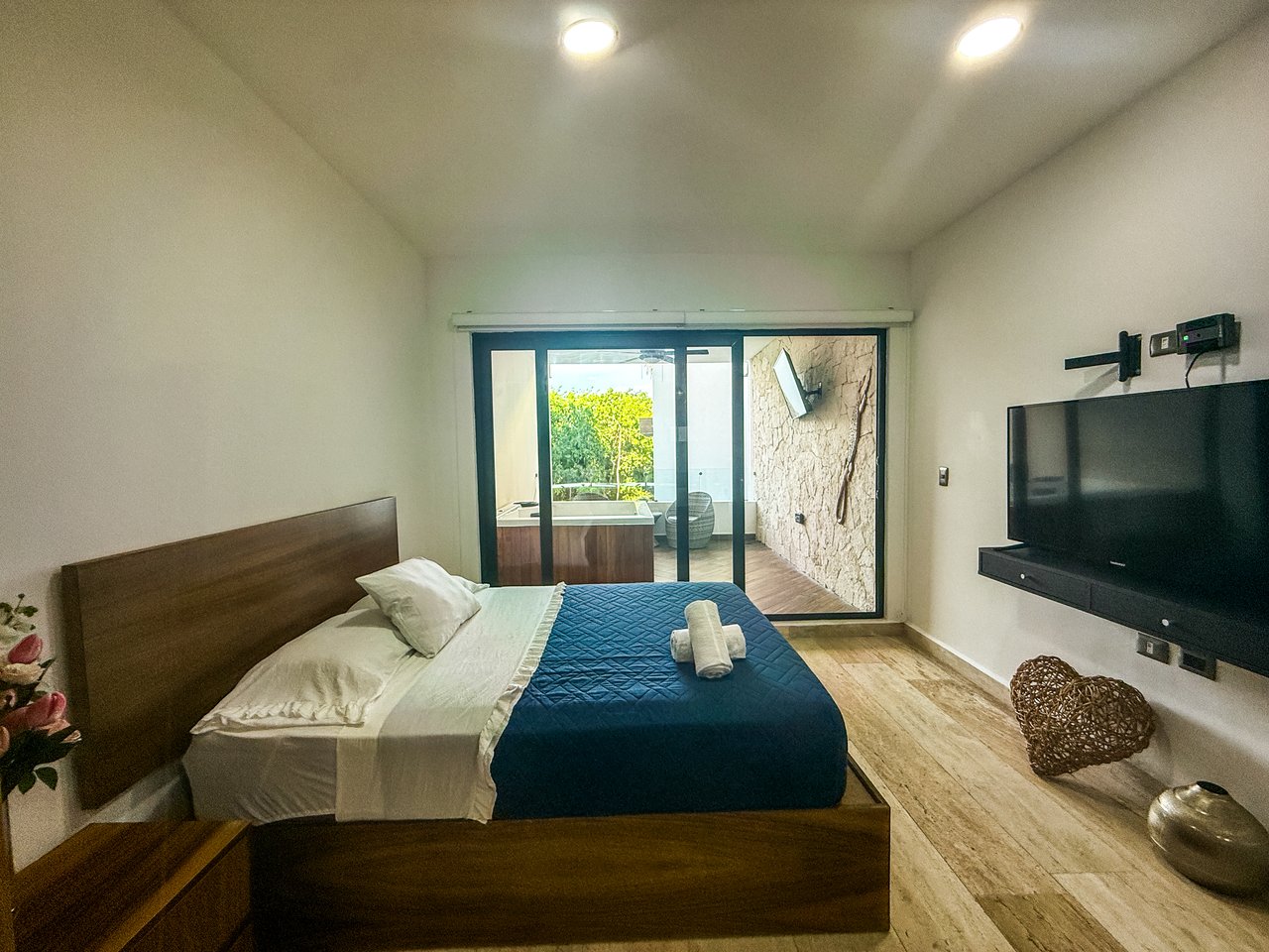 Studio Naia  | Incredible Price