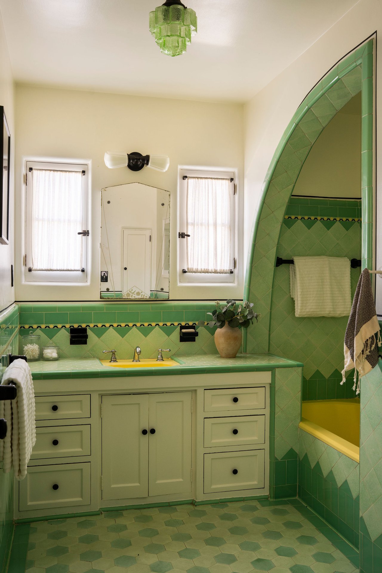 :: The Bower House, 1933 :: 