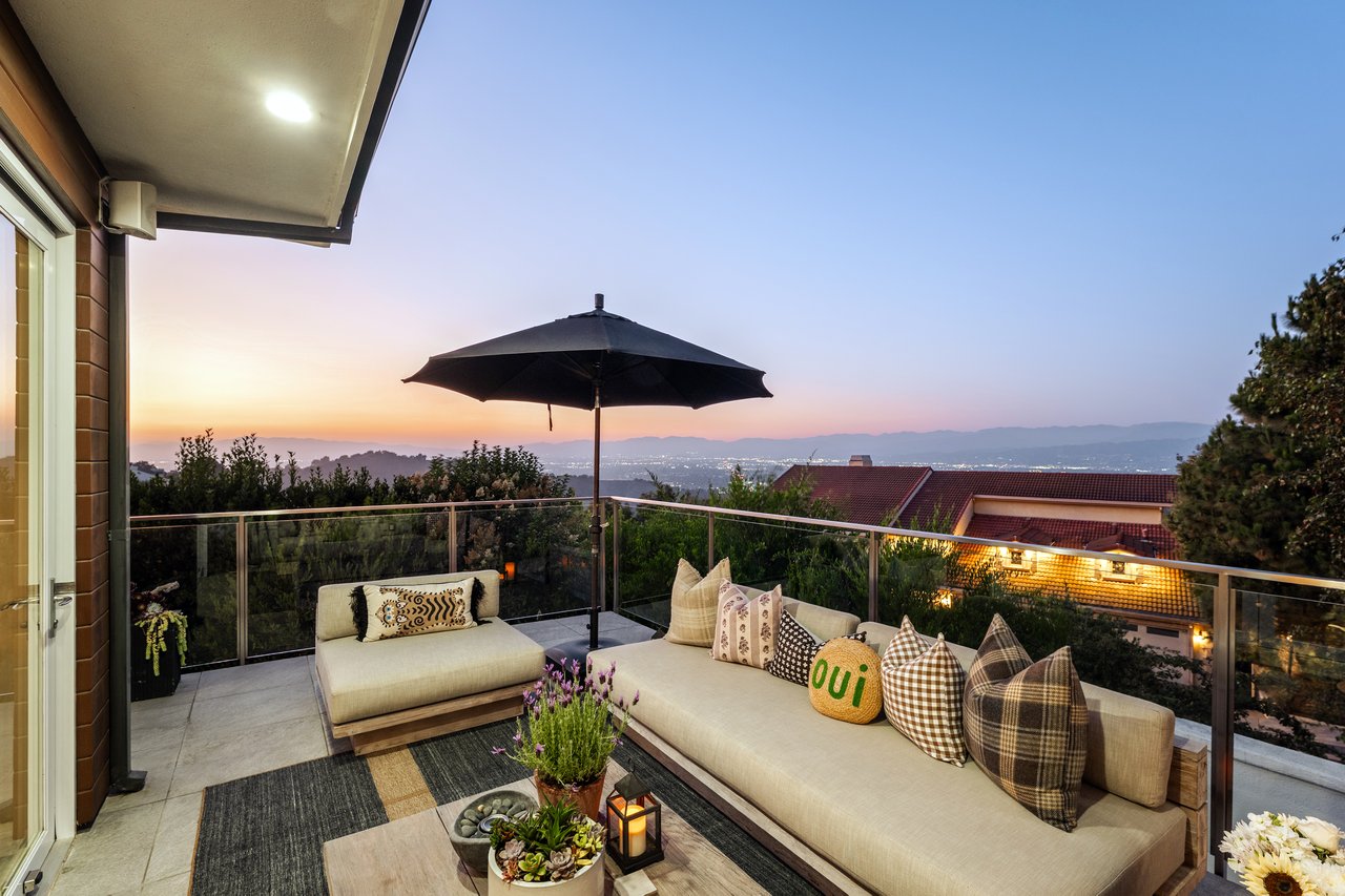 12047 Summit Cir, Beverly Hills