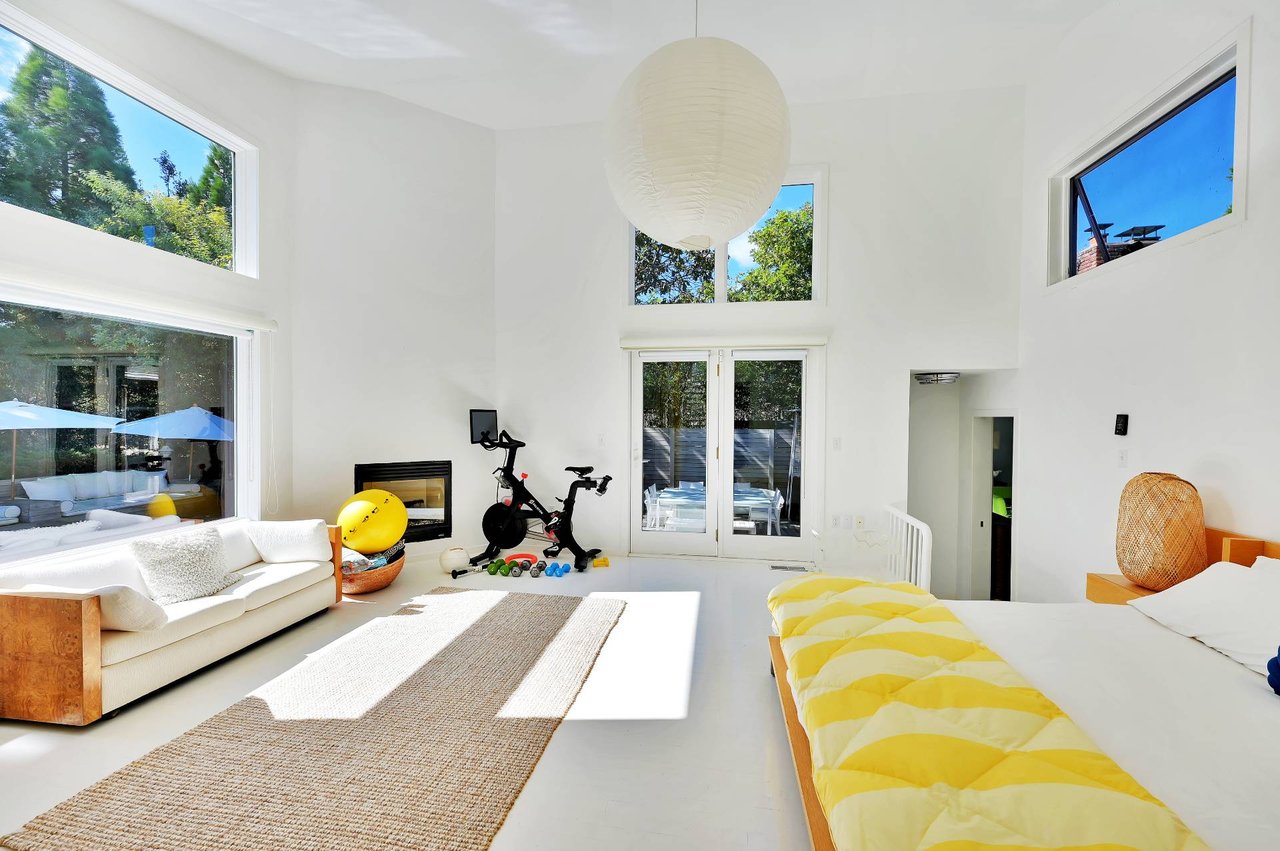 33 Bayberry Lane, Amagansett