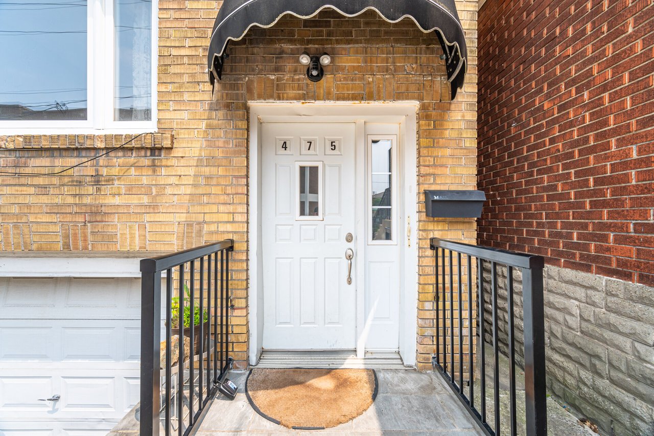Bright and Inviting Home