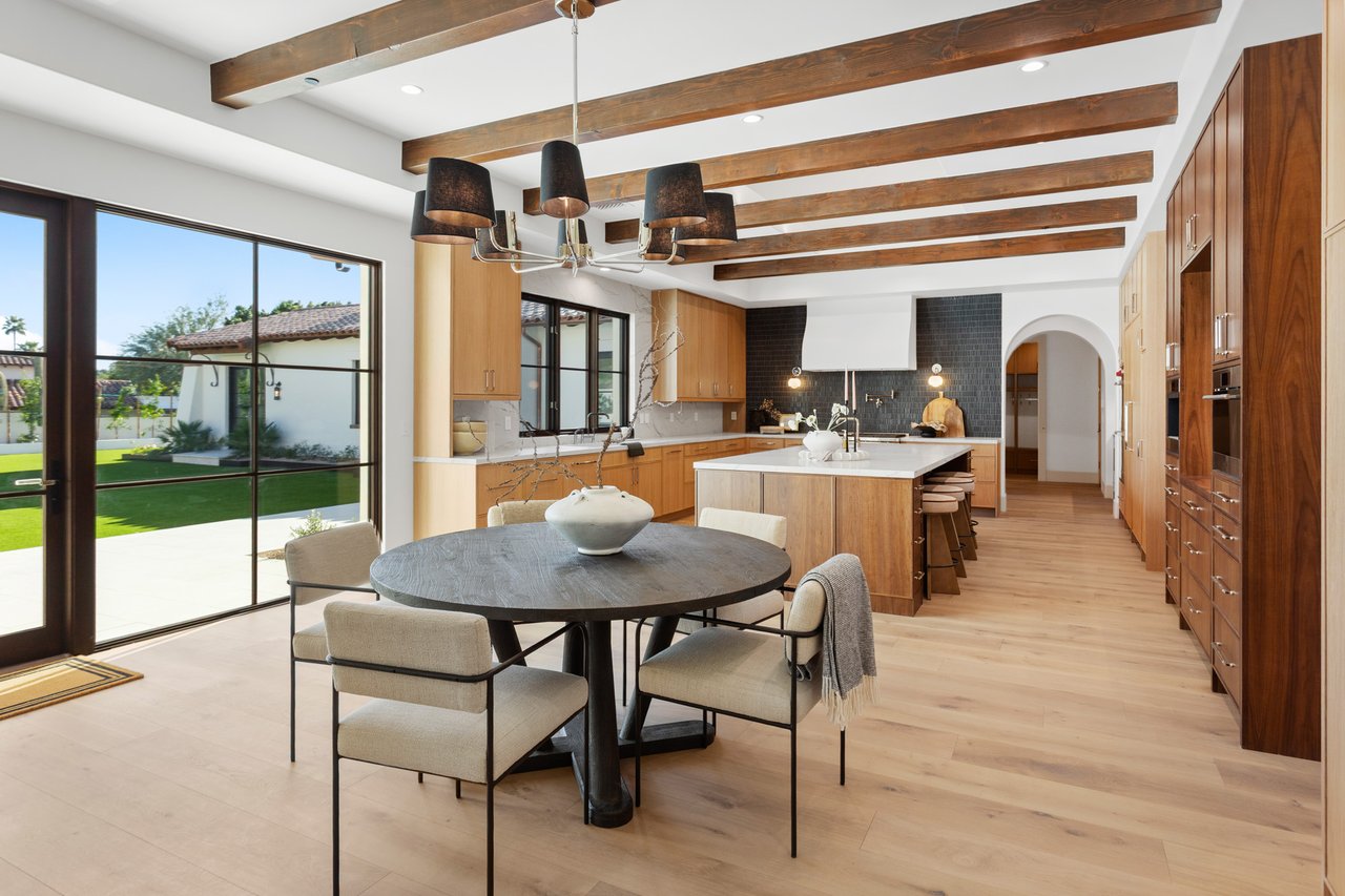 4605 E ROCKRIDGE Road