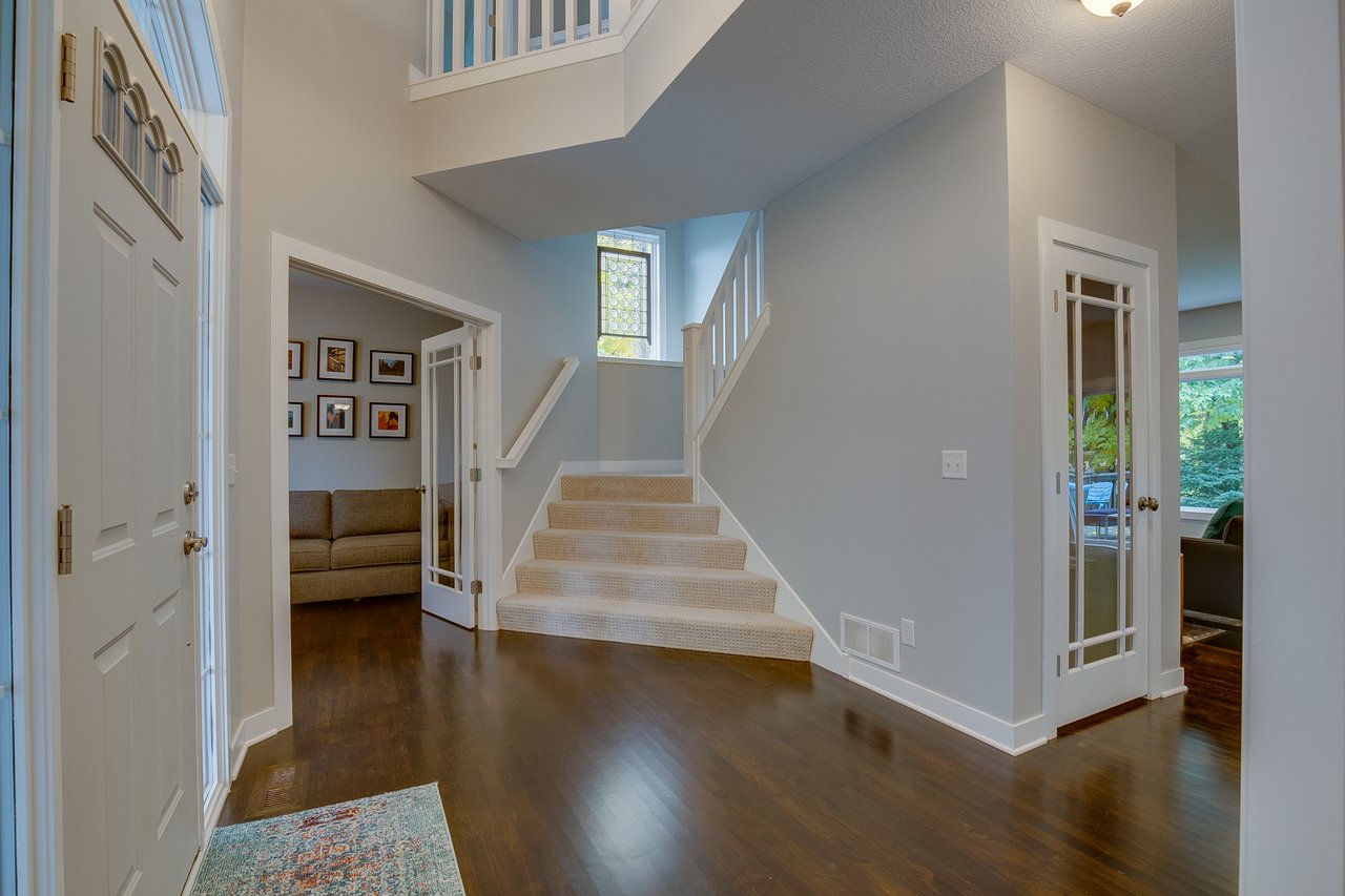 Renovated 2-Story, Walkable to Downtown Wayzata