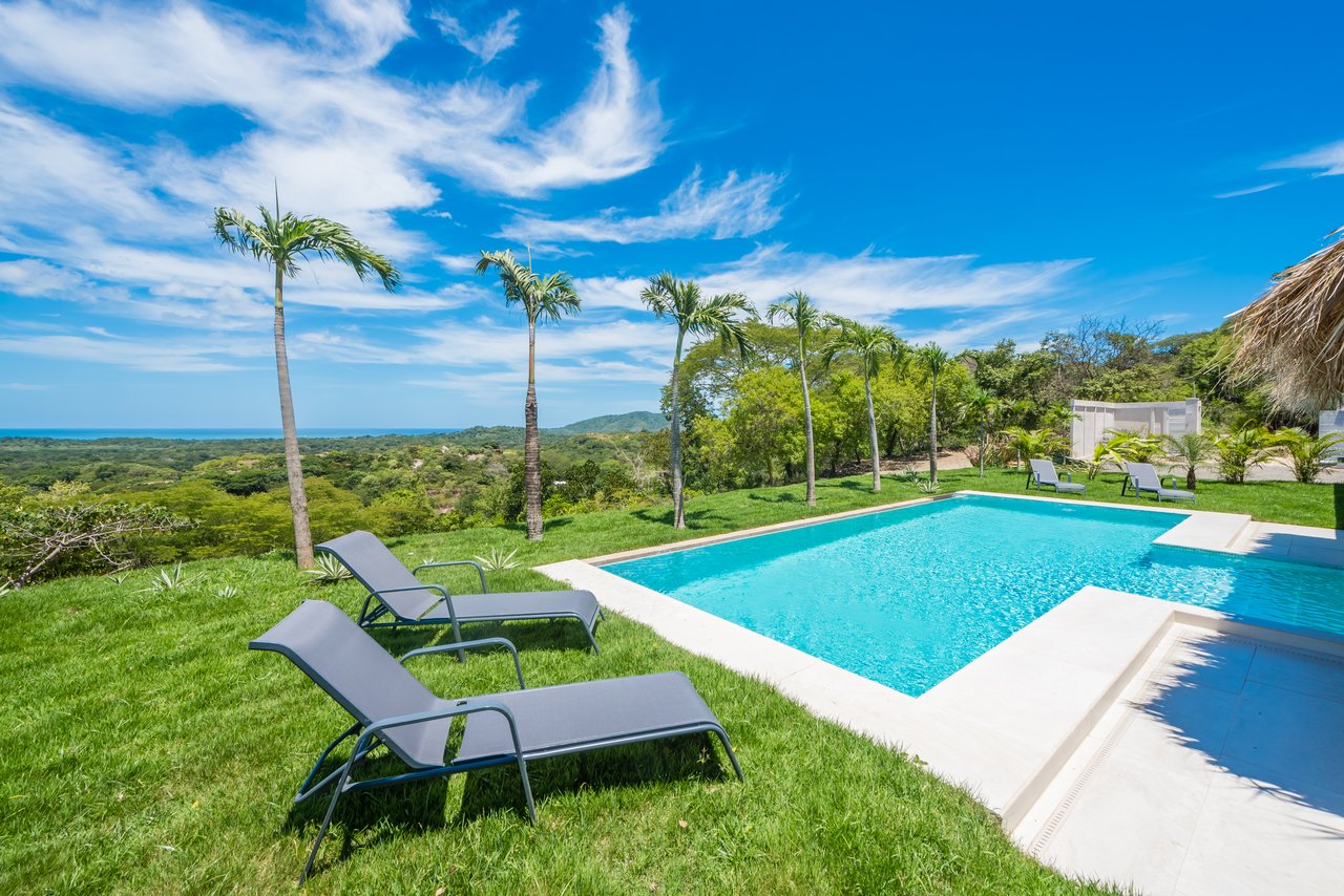 V-Lokamar Corona 1 | Exclusive 5-Bedroom Villa with Panoramic Pacific Ocean Views in Playa Grande