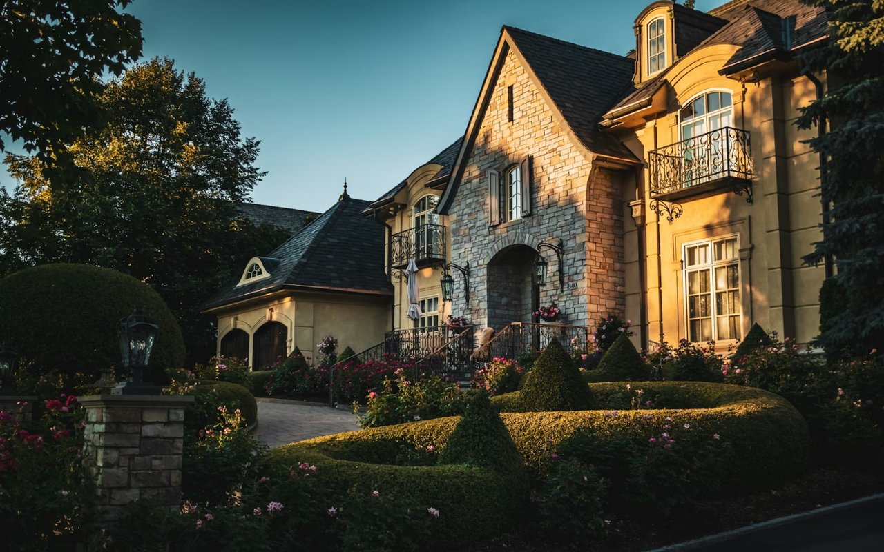 How to Make a Winning Offer in a Competitive Market: A Bergen County Buyer's Guide