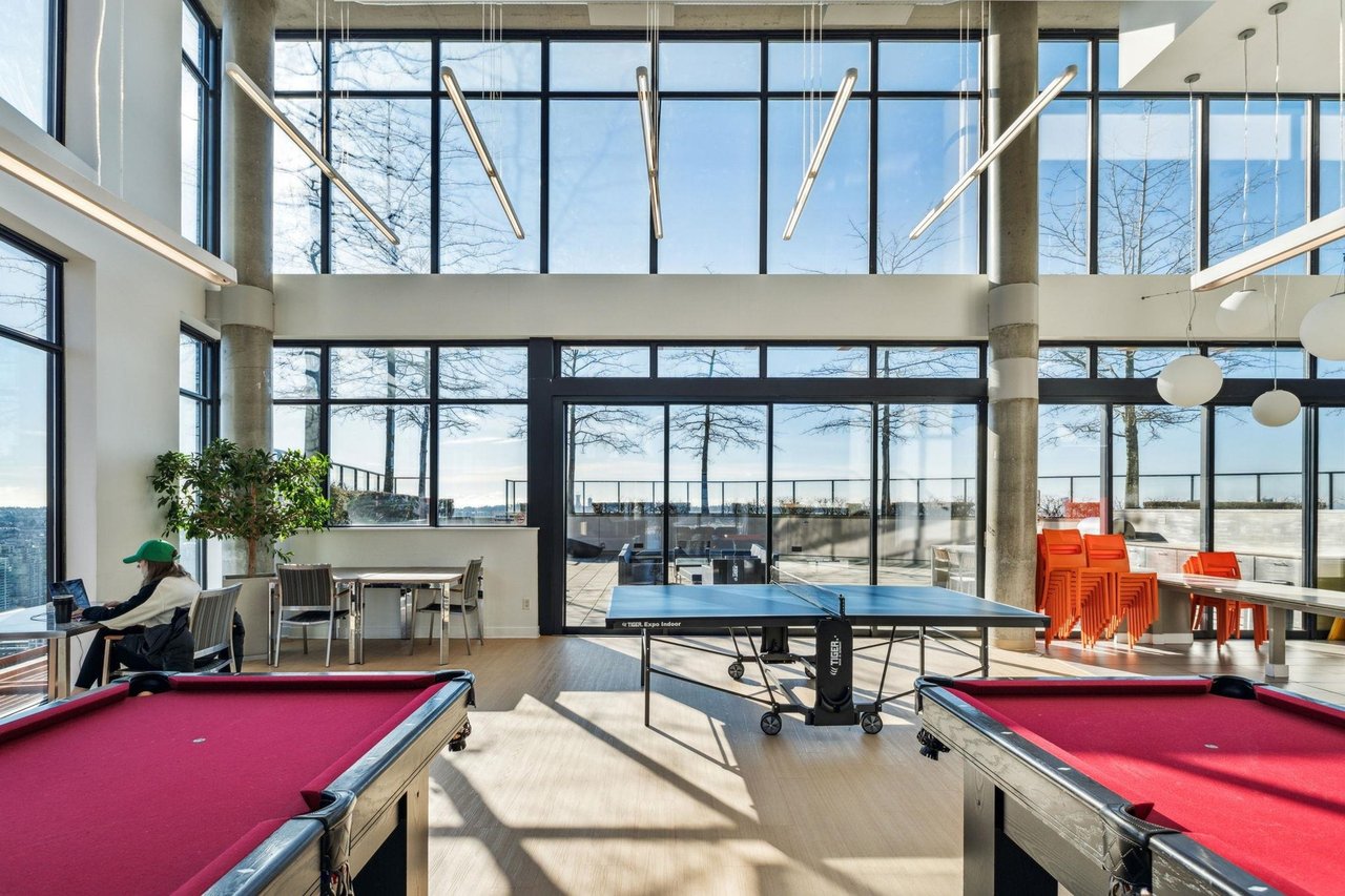 128 W Cordova St, #705