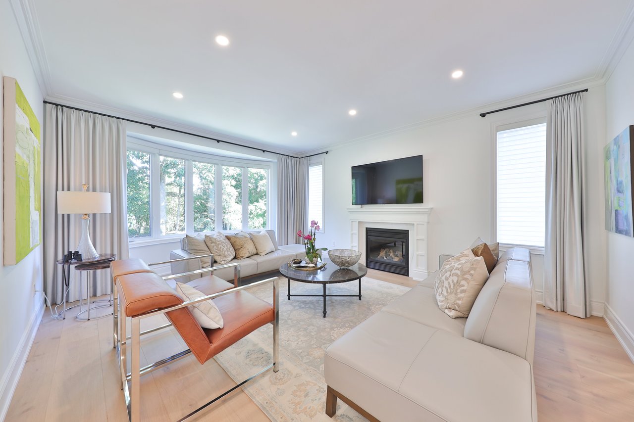 30-2400 Neyagawa Boulevard, Oakville