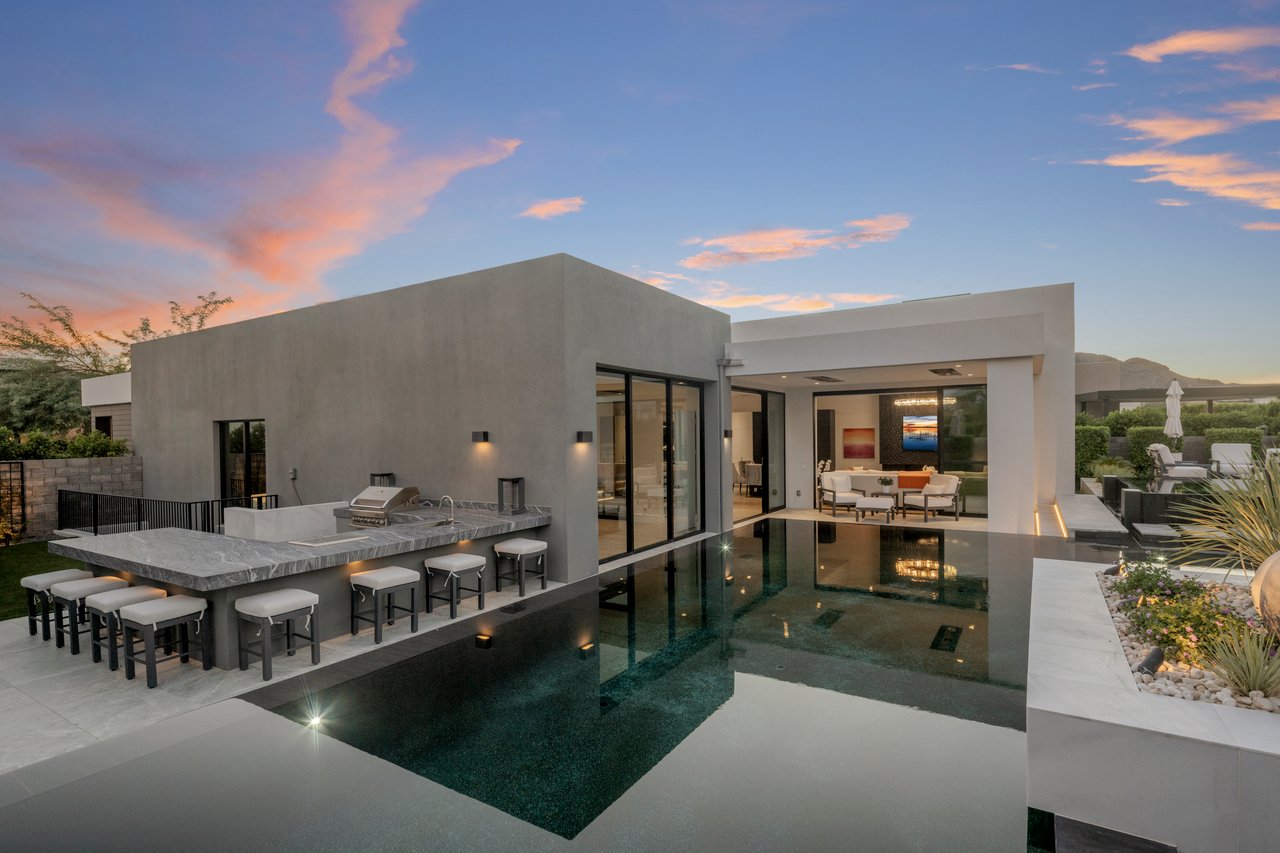 6914 E Cactus Wren Road