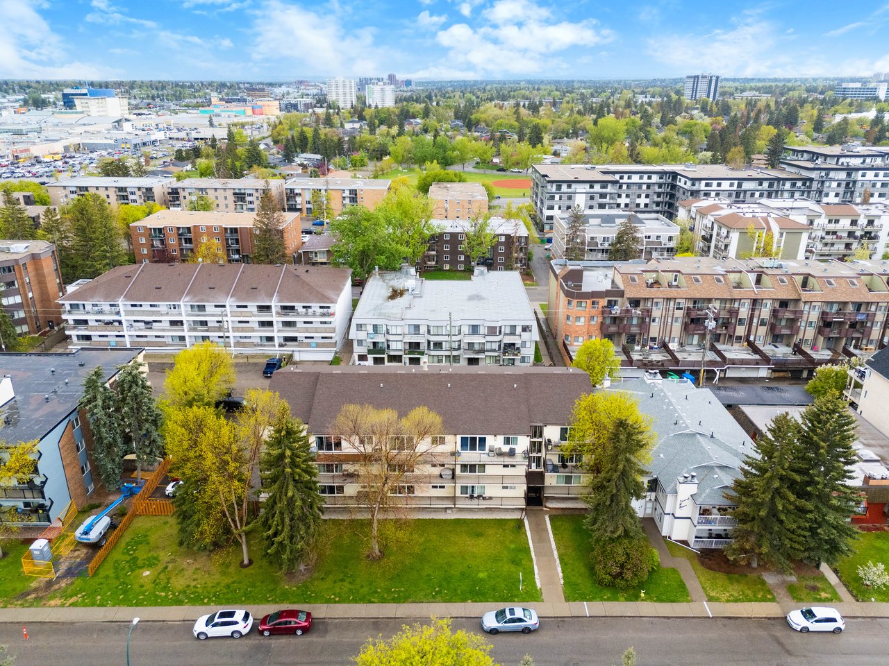 635 56 Avenue SW Unit: 206
