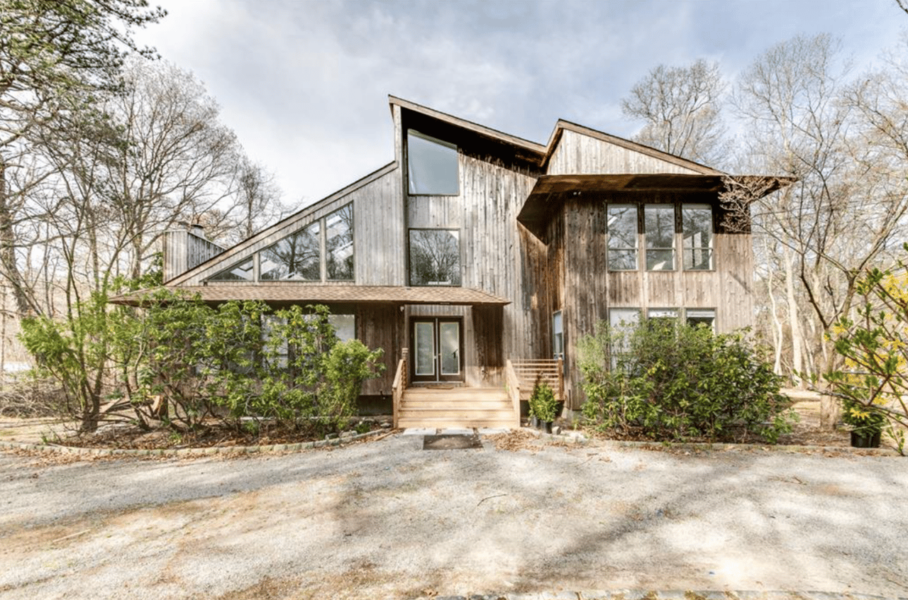 65 Old Country Road, East Quogue, NY 11942