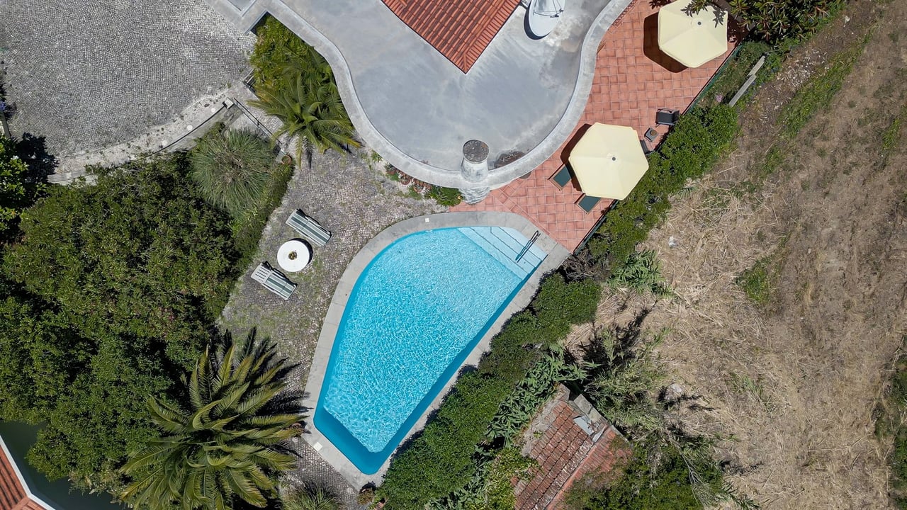 Exclusive Family Villa with Expansive Gardens Near Sintra’s UNESCO Heritage Centre