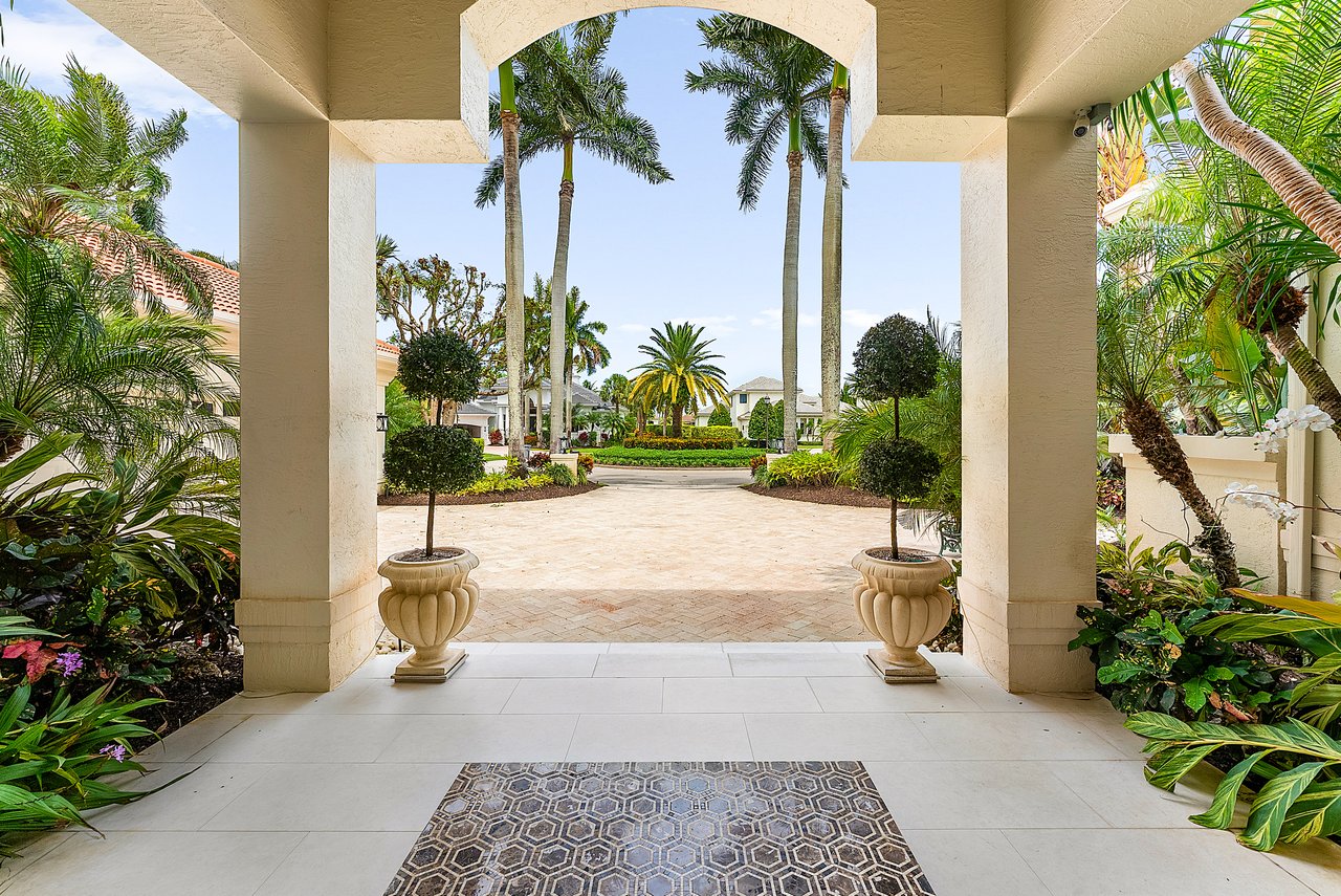 16283 Vintage Oaks Lane