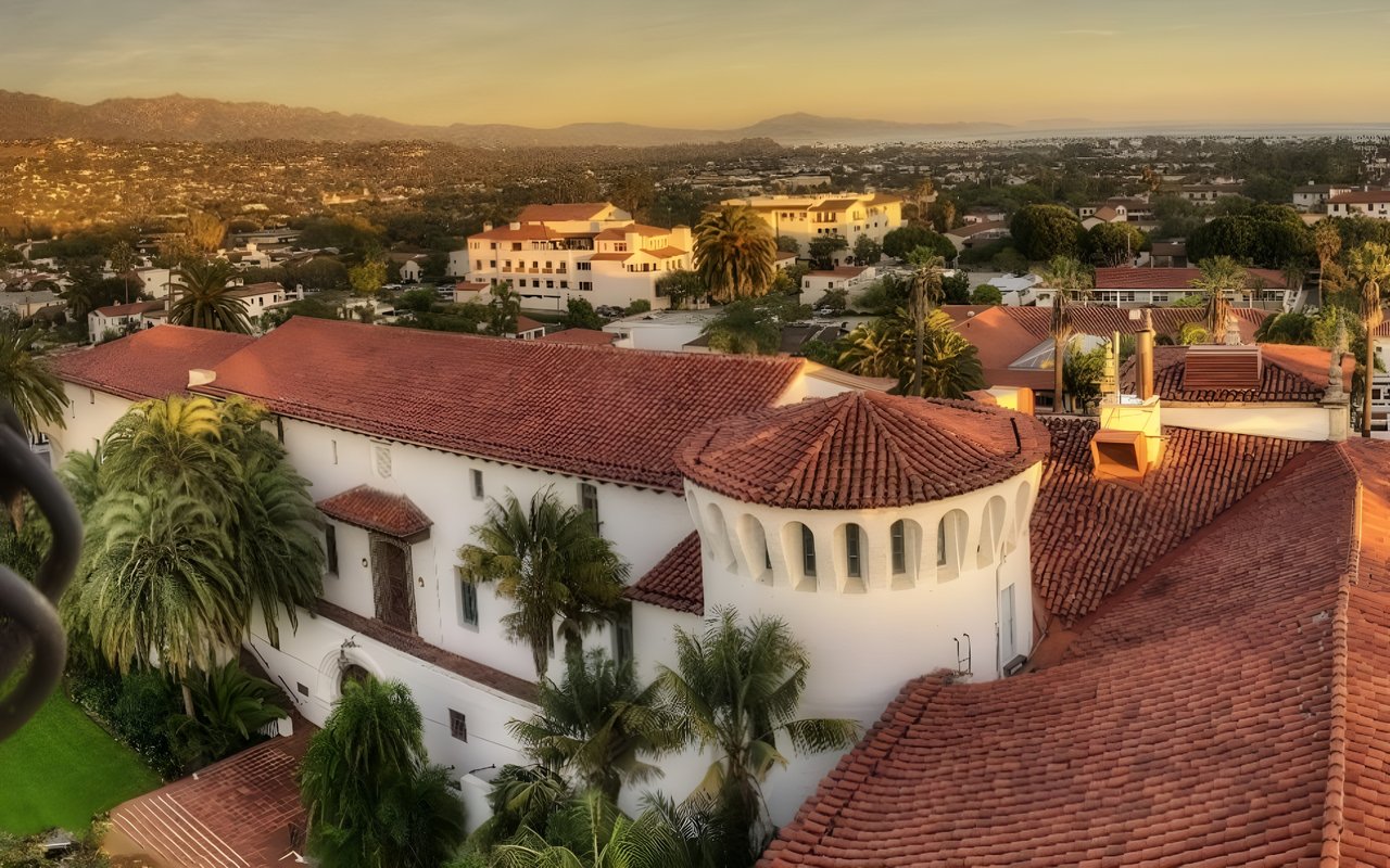 Where Can I Find the Best Santa Barbara Style Homes in Orange County?