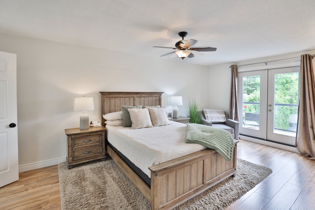 4220 Spruce Avenue, Burlington