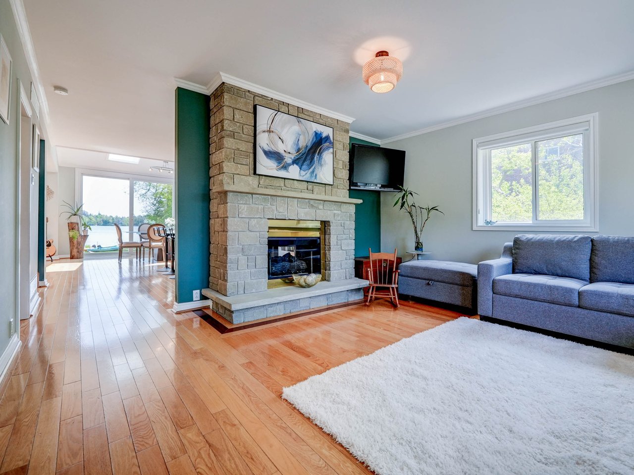 253 Lakeland Cres