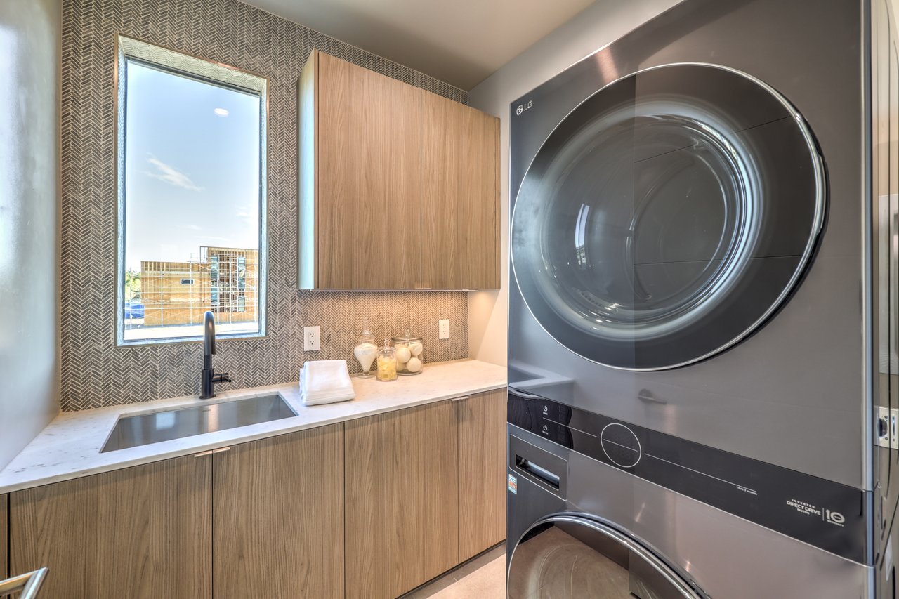 4077 Heron Fairway Dr