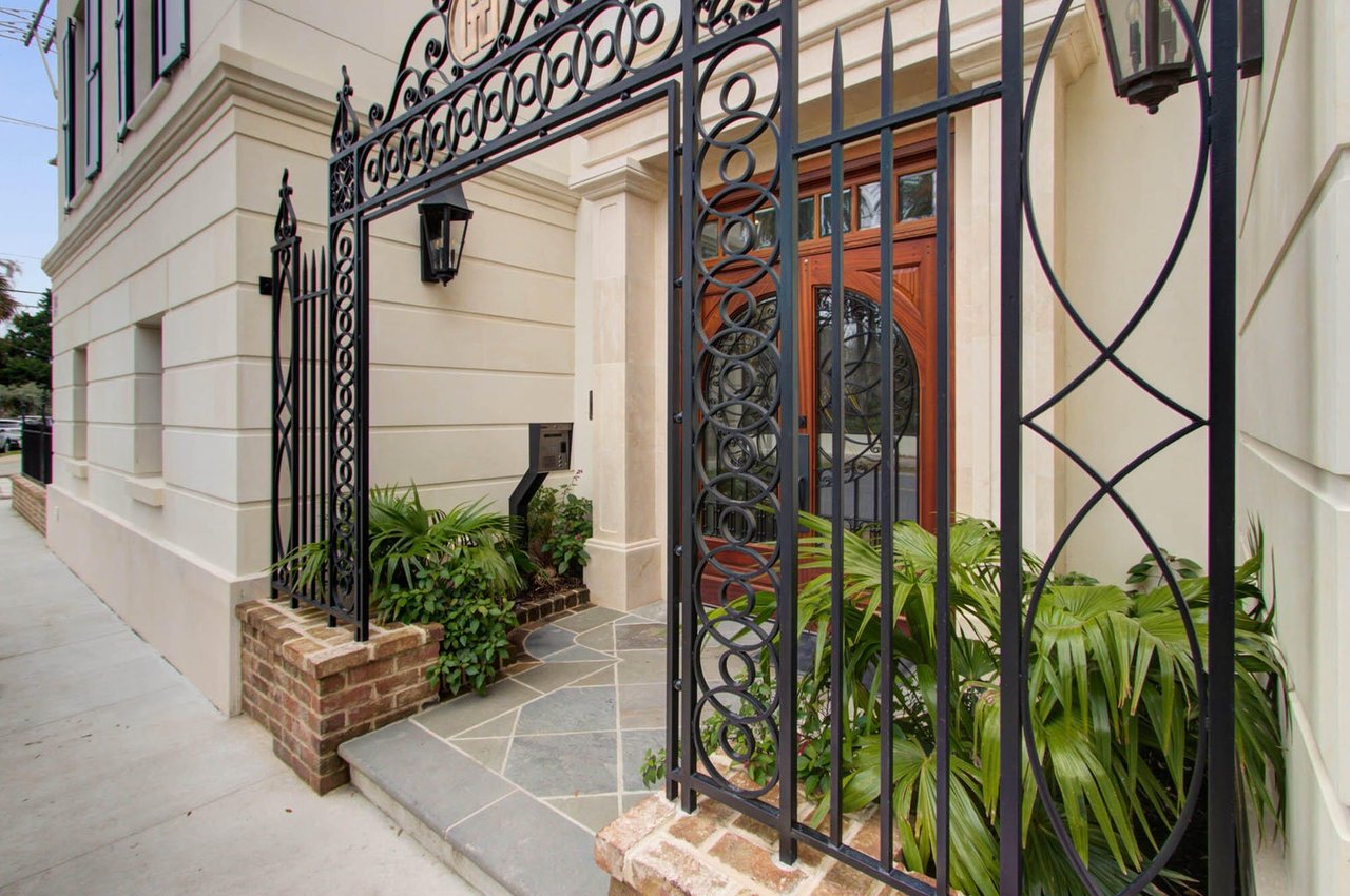 31 Smith Street 204