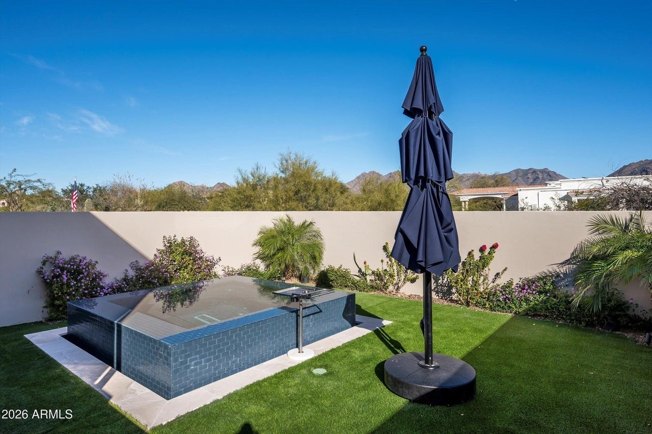 9245 E RIMROCK Drive