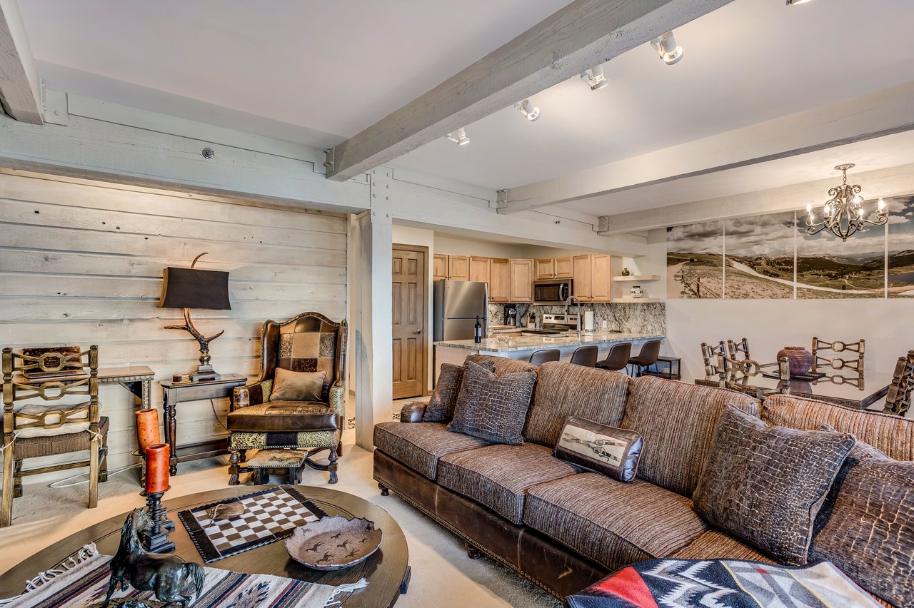 Modern Elegance Meets Mountain Comfort