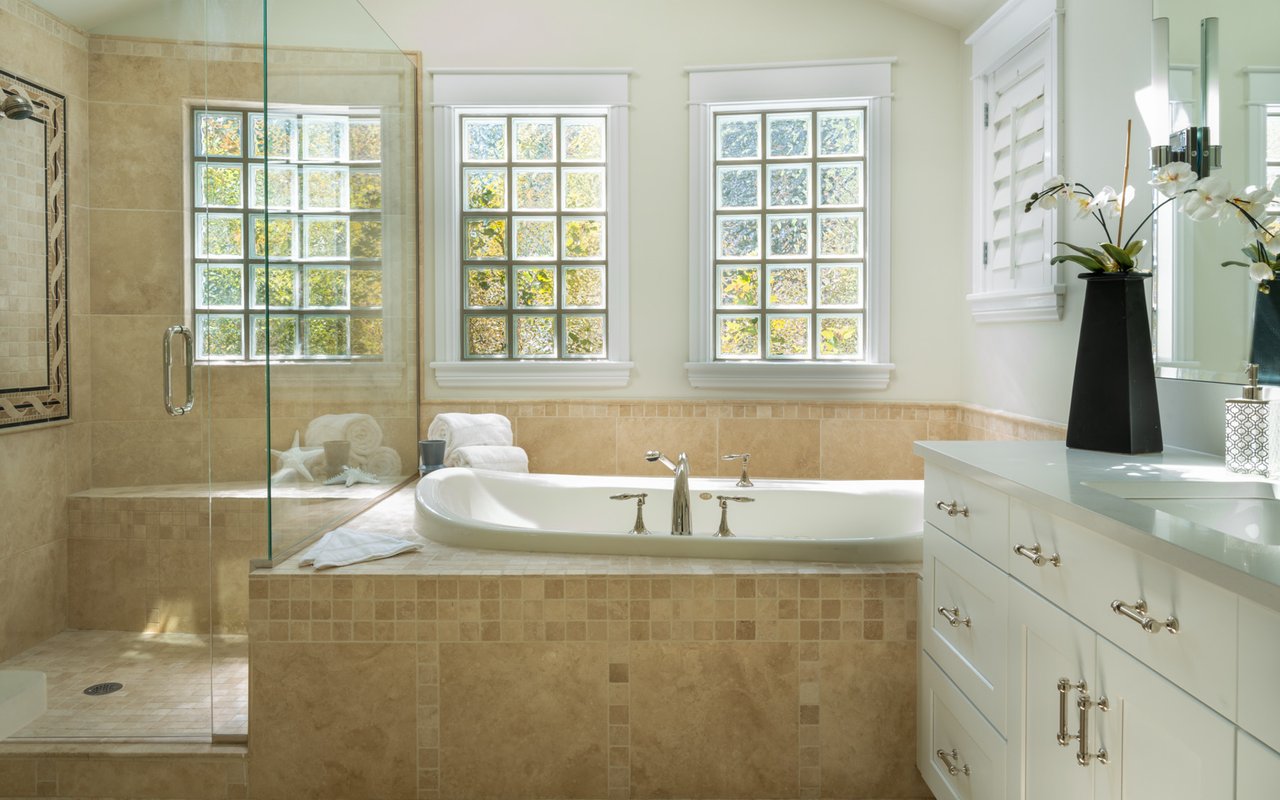 3095 Lafayette Drive