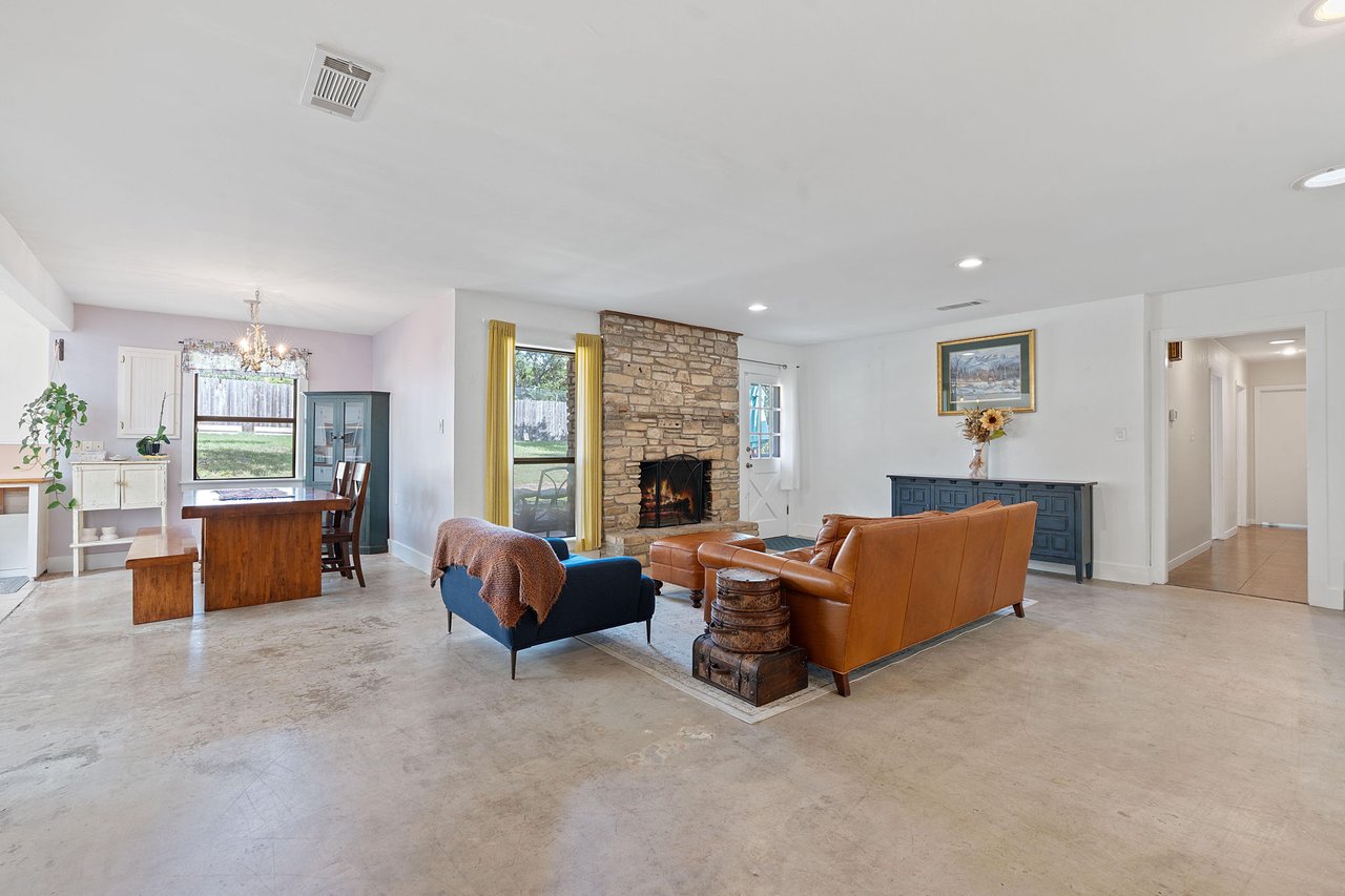 8705 S View Rd, Austin