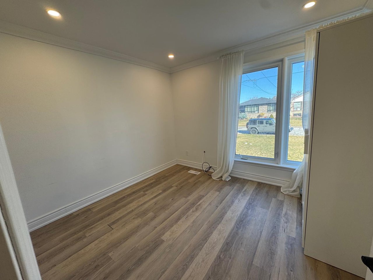 291 Brighton Avenue Unit: Main Front
