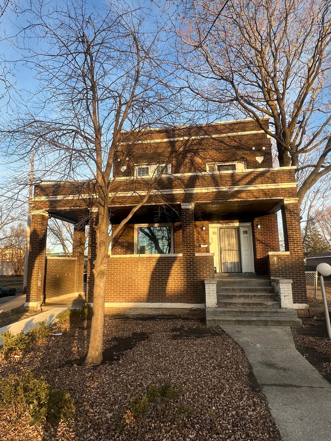 4715 Melville Ave