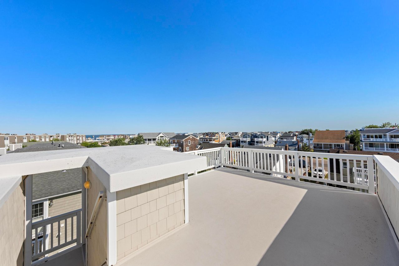 401 Pearl Street (West Unit), Beach Haven