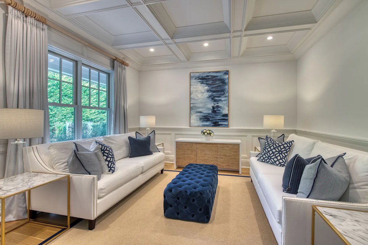 74 Sandy Hollow Rd