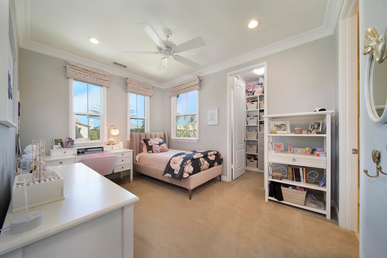 27592 Country Lane Road
