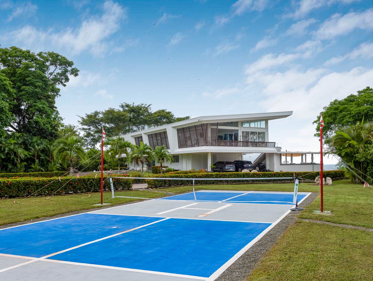 Nativa Contemporary Infinity Views | Luxury Rainforest Estate with Pacific Ocean Views