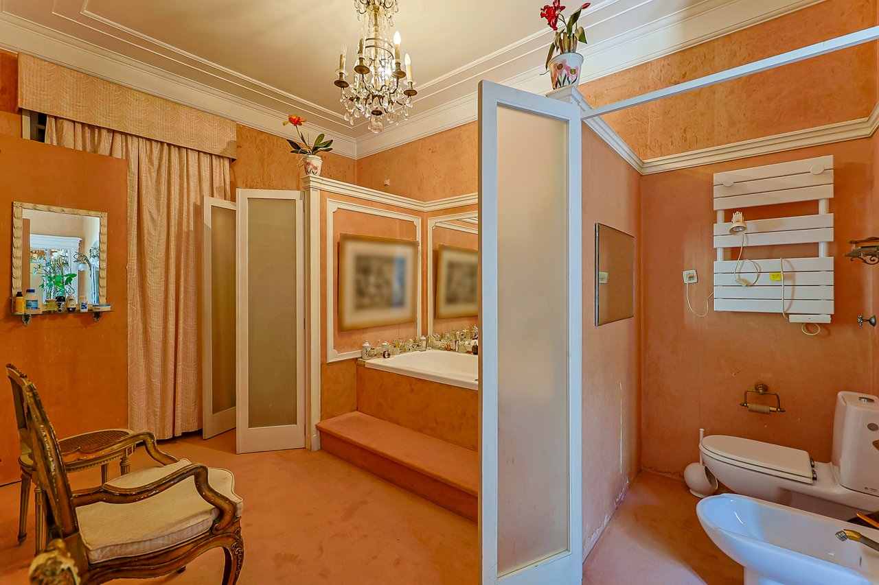 Magnificent 17th-Century Palace with  76,400 m² Estate Near Coimbra
