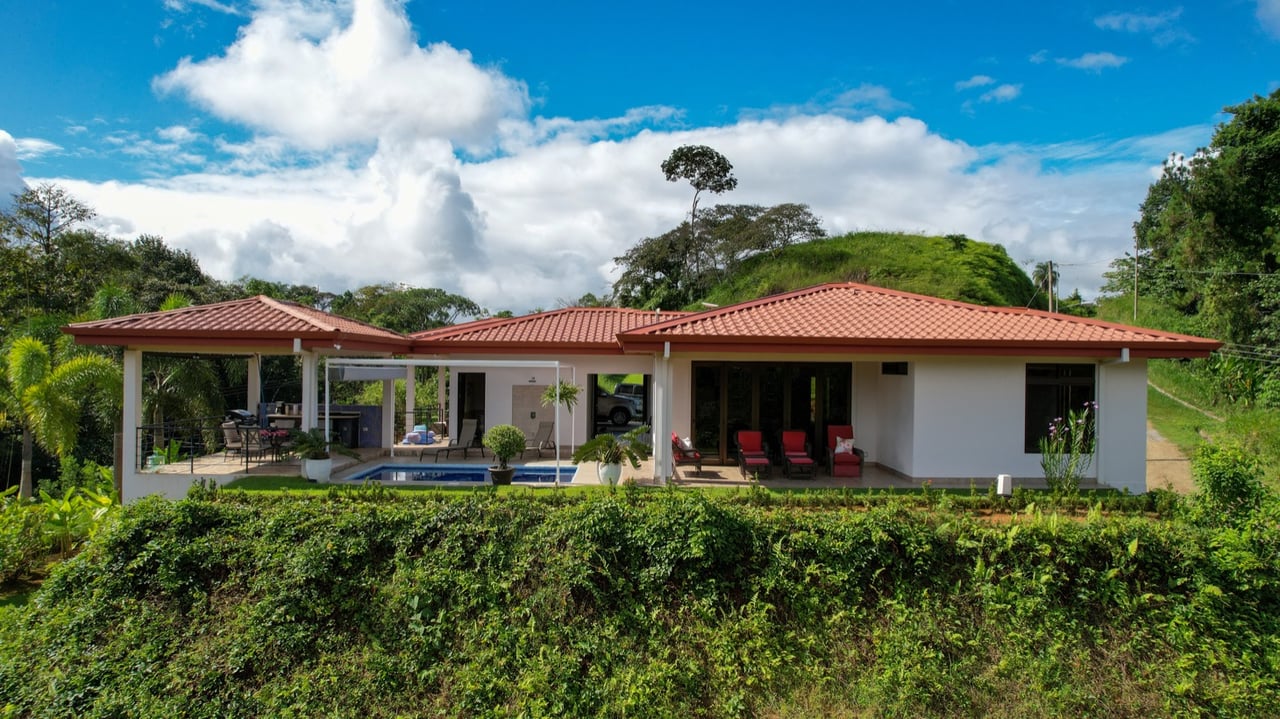 The Best Mountain View Home in South Pacific Costa Rica!