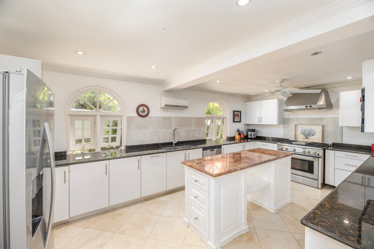 Sandy Lane House & Coconut Cottage