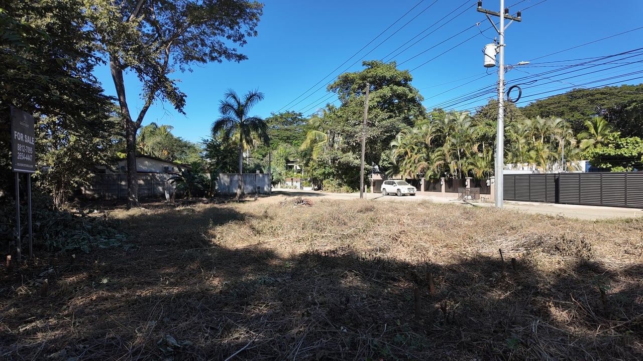 SURFSIDE LOT WITH WATER METER 