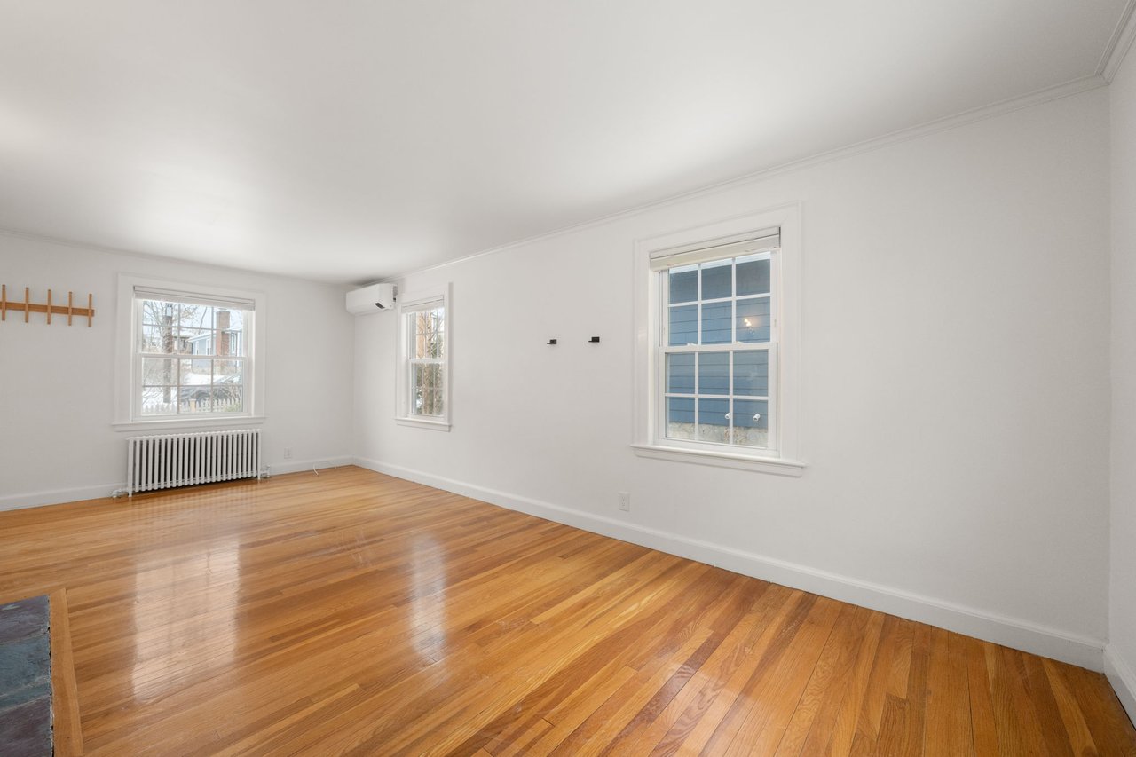 17 Hilburn St