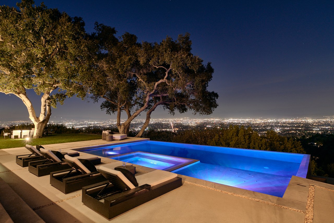 13331 Mulholland Dr, Beverly Hills