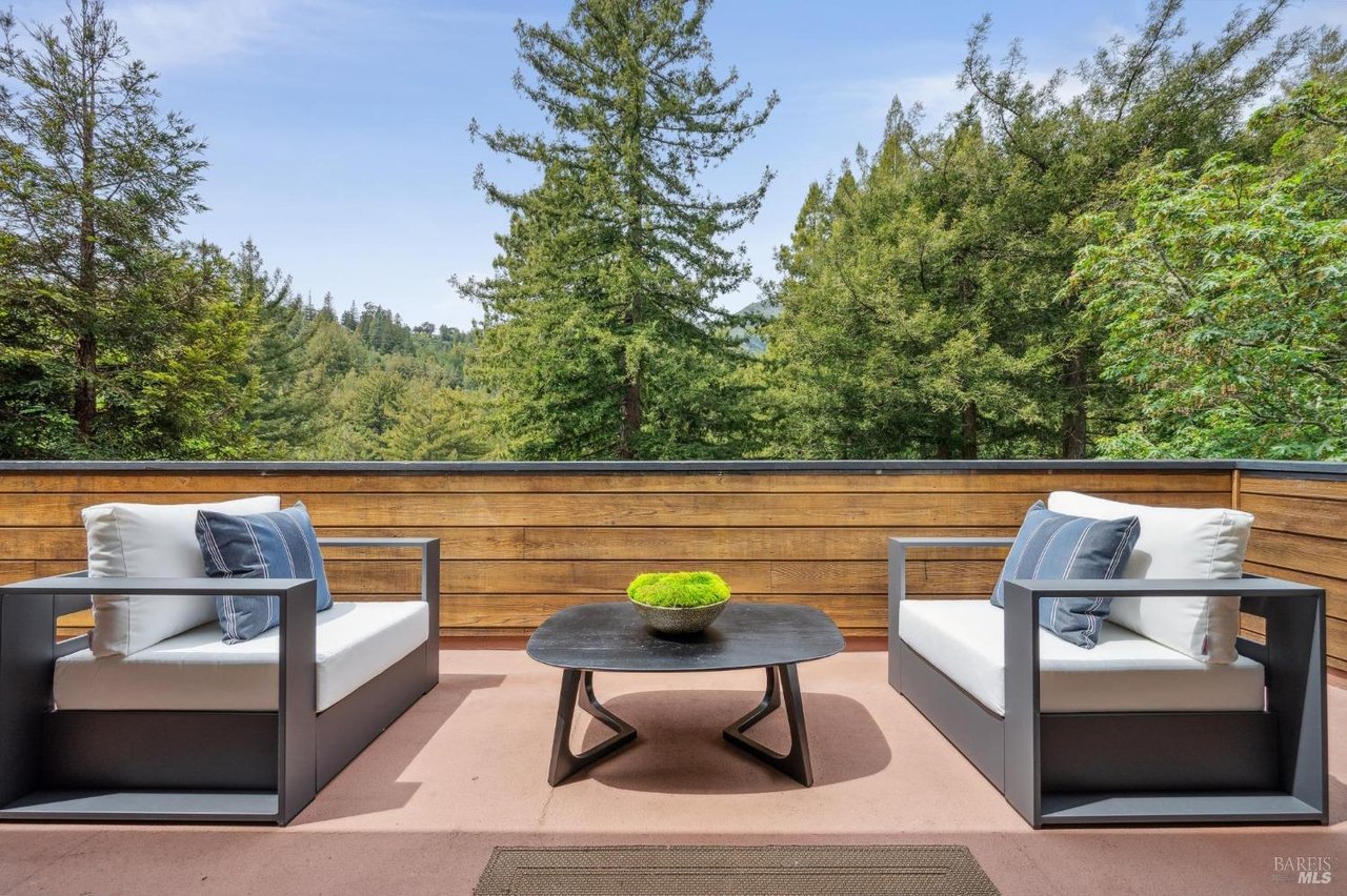 Stylish Mill Valley