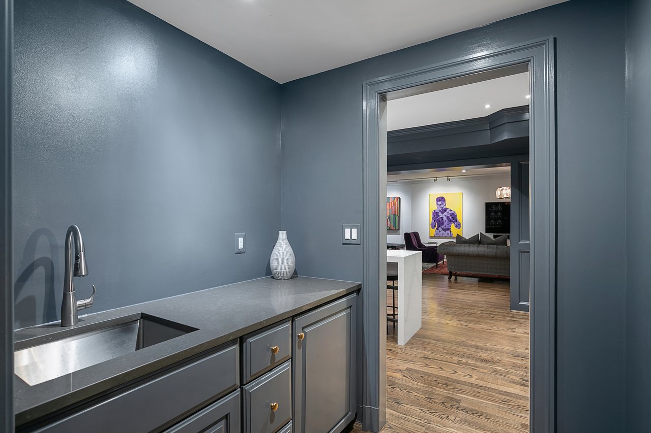 5025 Linnean Ave NW, Washington, DC 20008