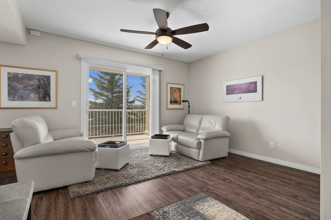 139 Country Hills Gardens NW