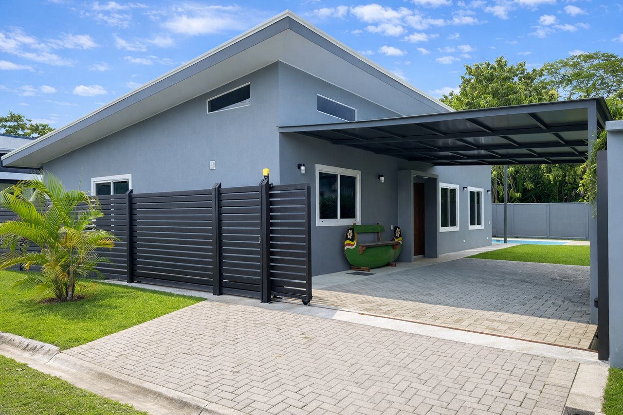 Jardines Del Sol 3 Bedroom, 3 Bathroom