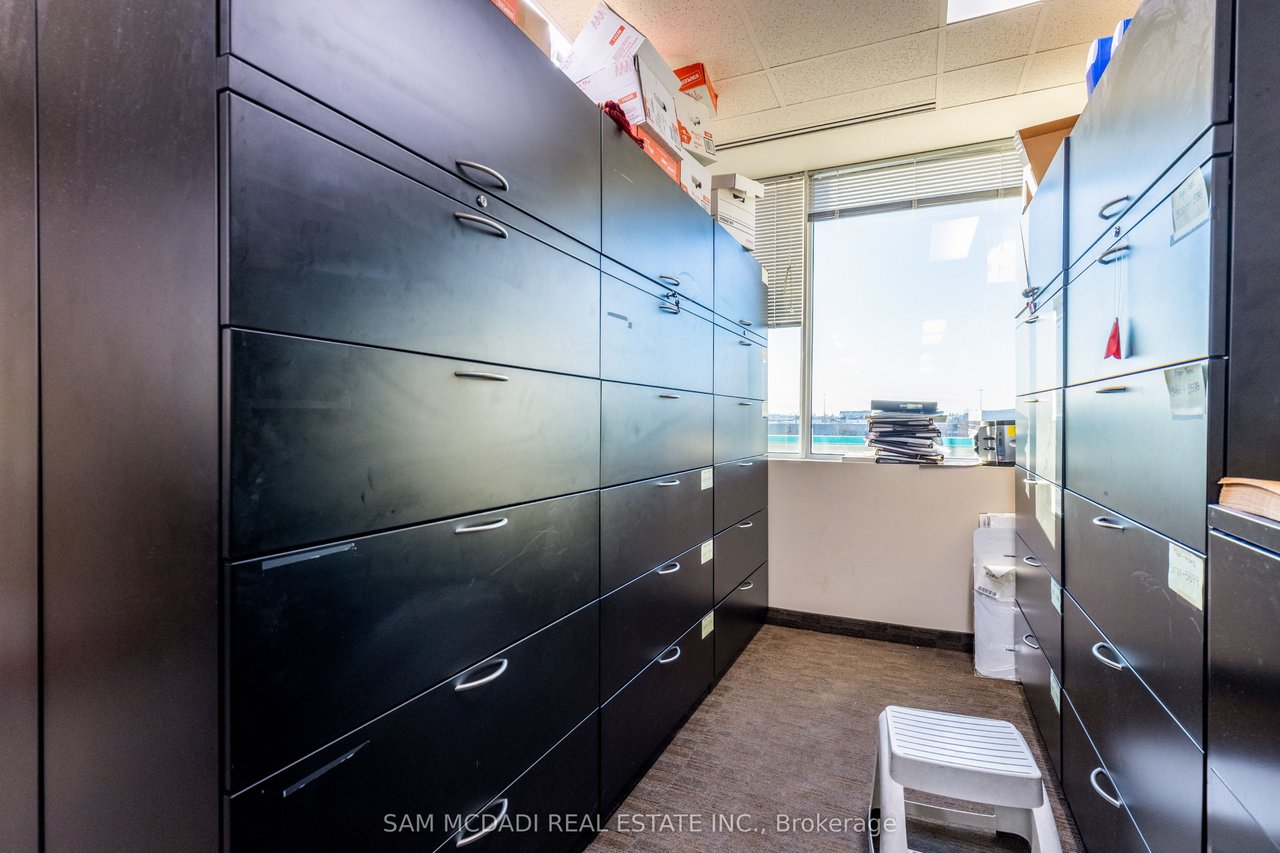 2800 Skymark Ave, #309