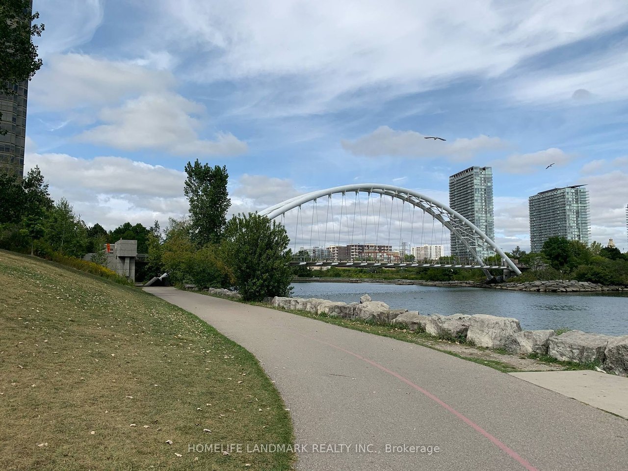 LAGO AT THE WATERFRONT 