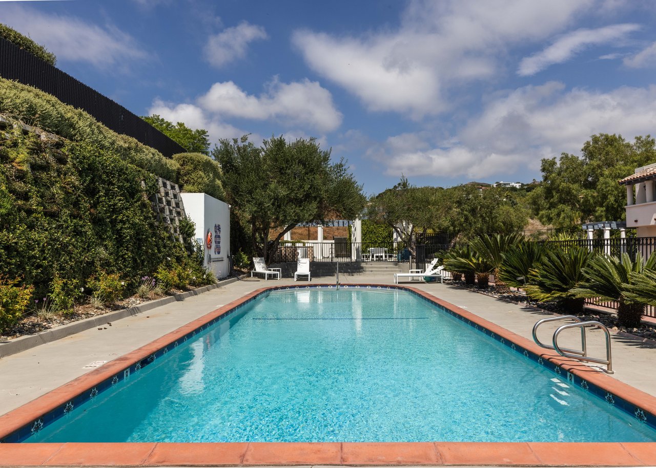 6435 Zumirez Dr Unit: 8, Malibu