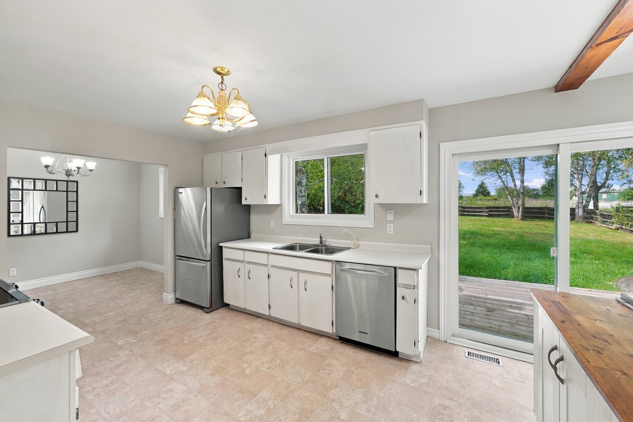 5 Acres of Country Living