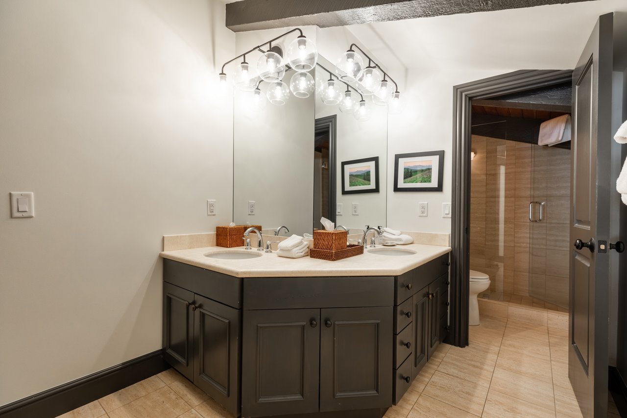 The Lodge at Vail Condominiums #360