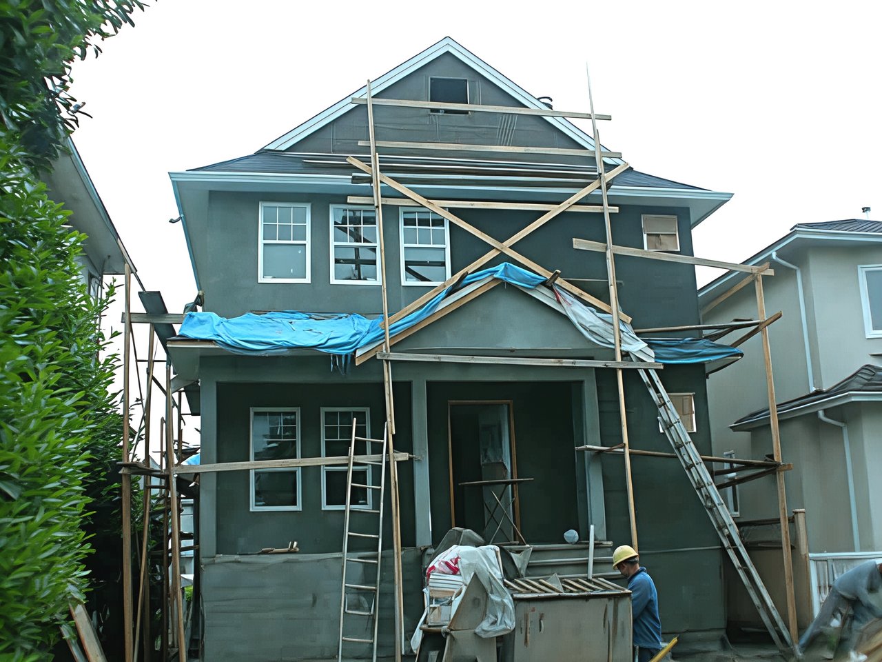 857 E 13th Ave