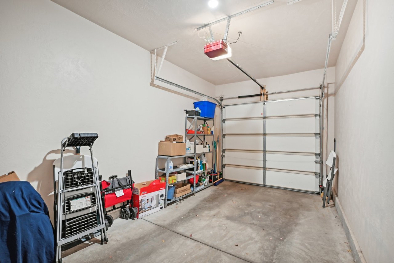 211 Greenfield Cir 103