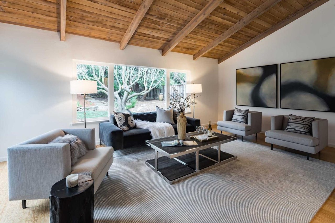 822 Mesa Court