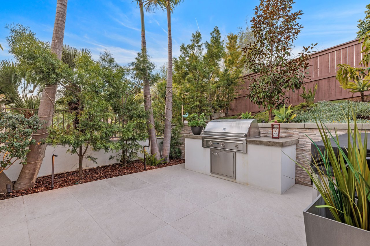 1460 Ravean Court